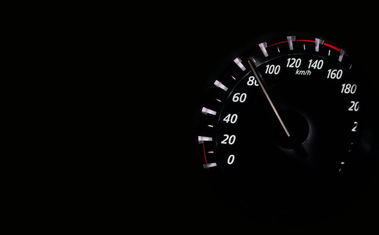 Car speedometer (source: pexels-pixabay-248747)